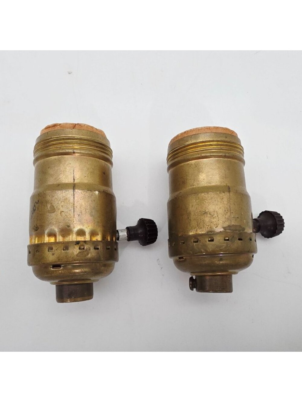 Antique Brass Leviton Lamp Sockets Pair 250W Medium Base Vintage Parts